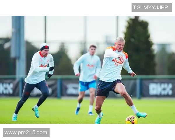 科林蒂巴主场迎战巴西国际争夺联赛关键三分的激烈对决